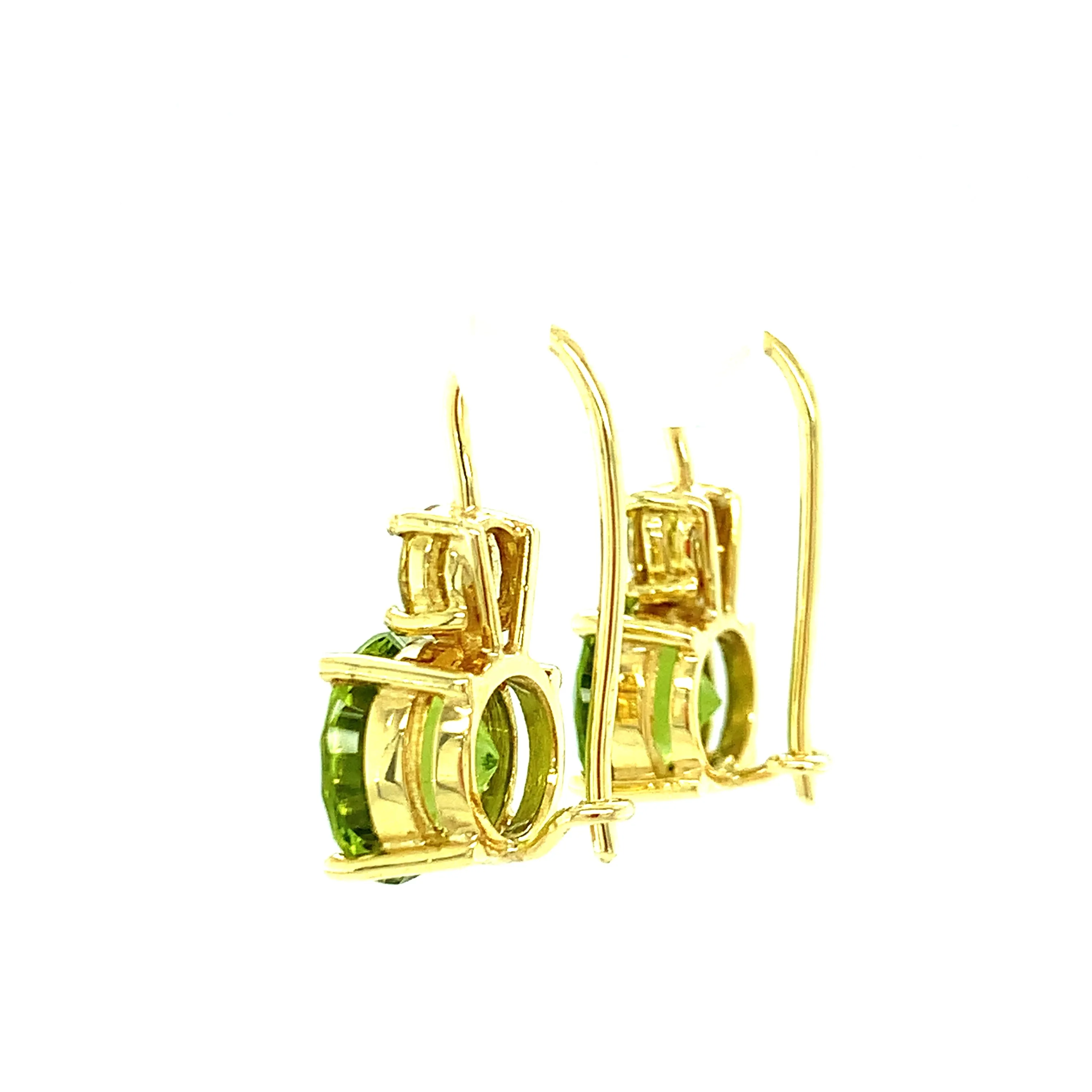 5.38 Carat Total Peridot and Yellow Diamond Yellow Gold Drop Earrings