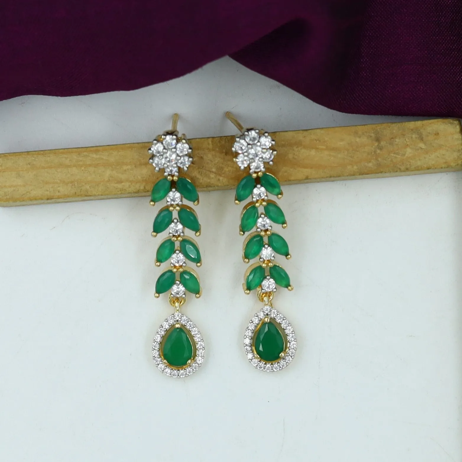 Round Neck Zircon/AD Necklace Set 14844-08