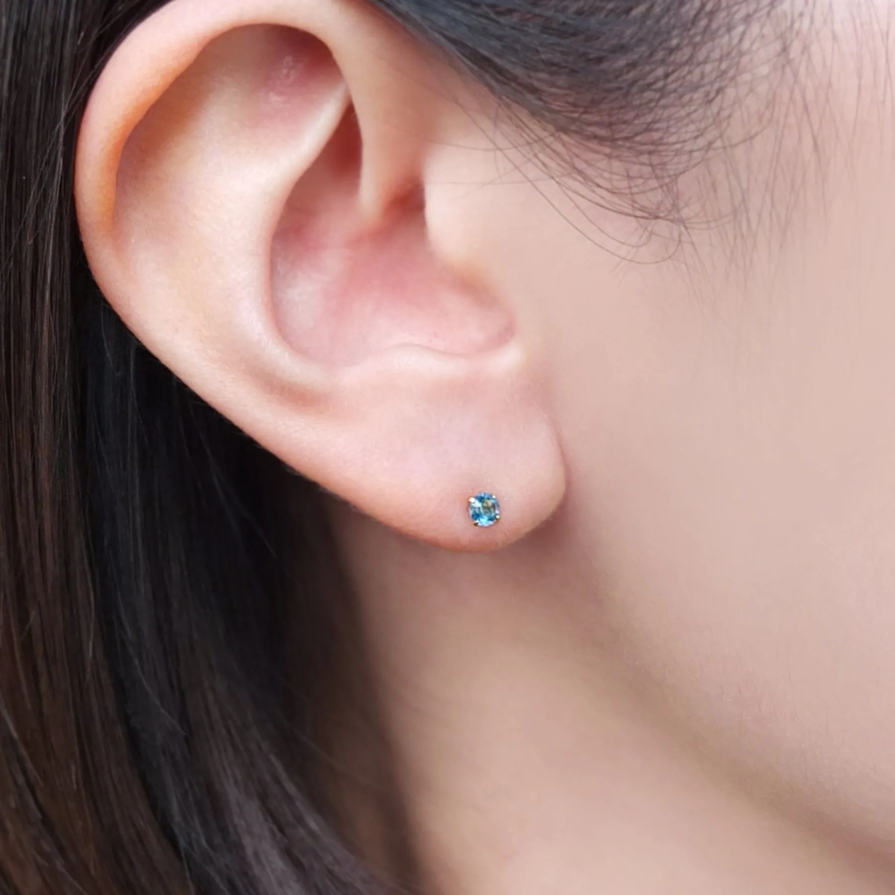 [Second Earrings] 18K Yellow Gold London Blue Topaz Earrings